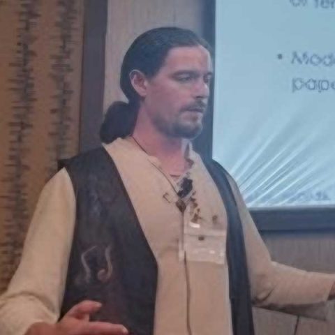 Adam Fraser | Project Earth