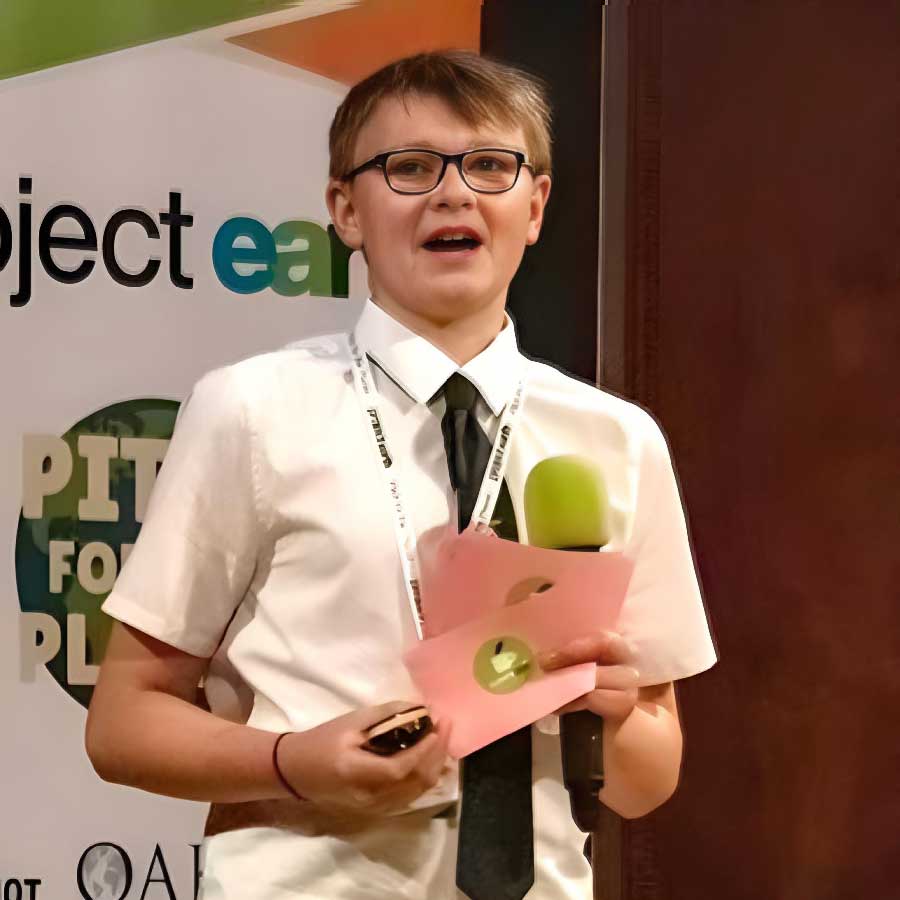 Dougie, Project Earth Advisor